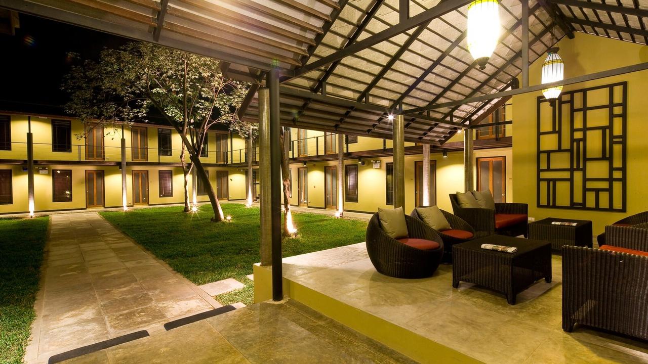 Lobby and courtyard
