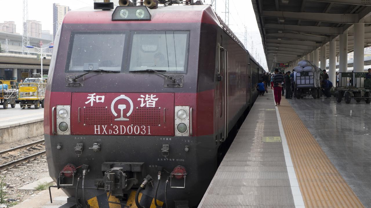 Beijing to Lhasa train