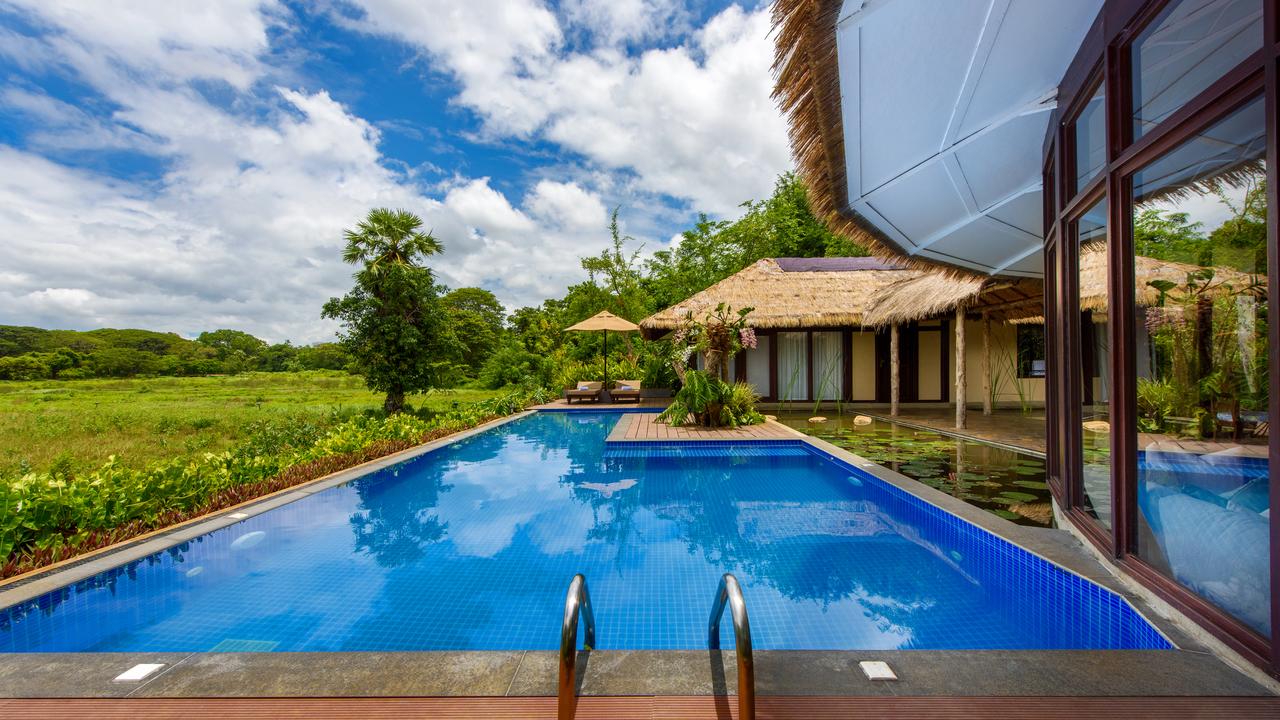 Nikawewa Villa - the private pool