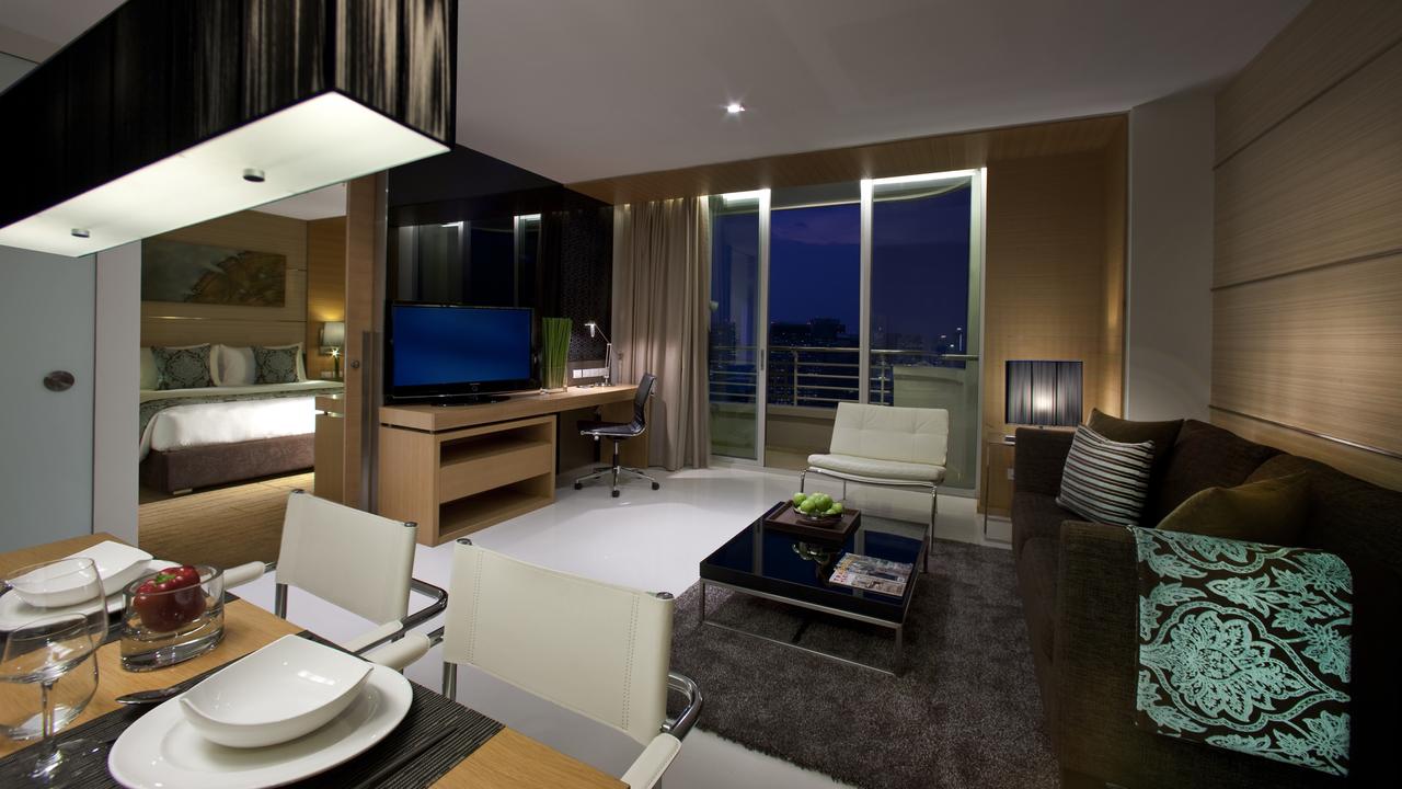One bed suite living area