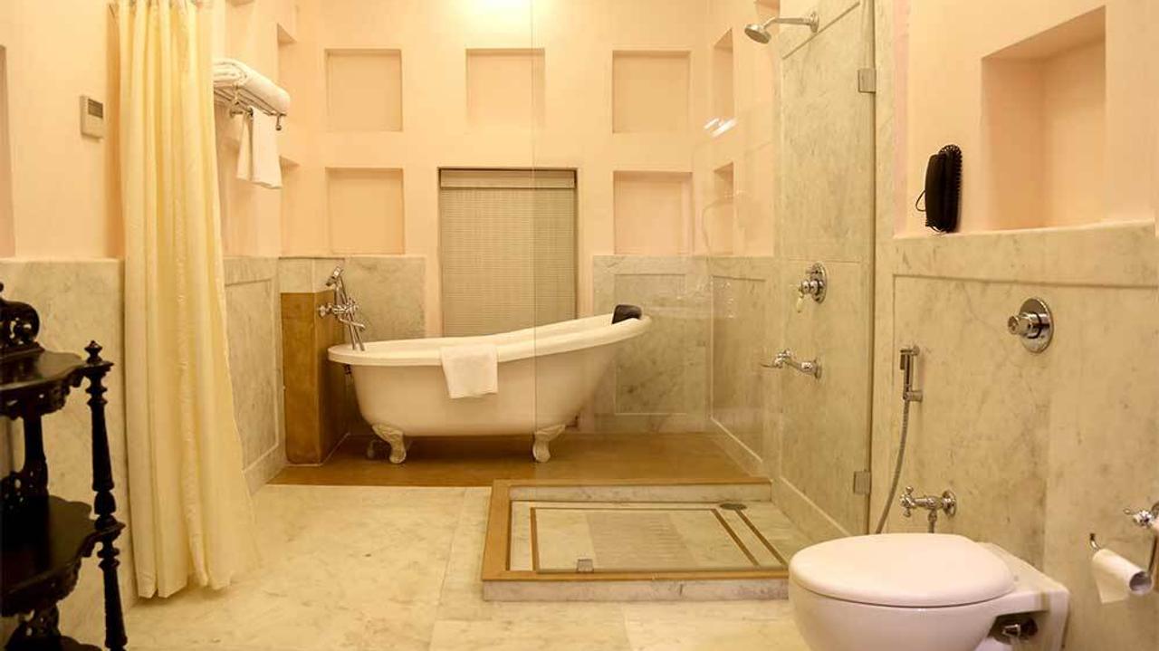 Bathroom of Maharaja Suite