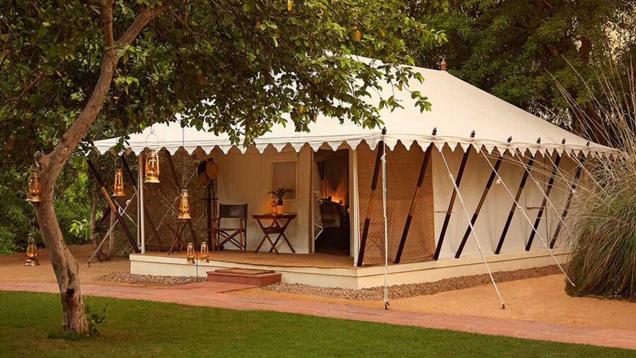 Luxury safari tents