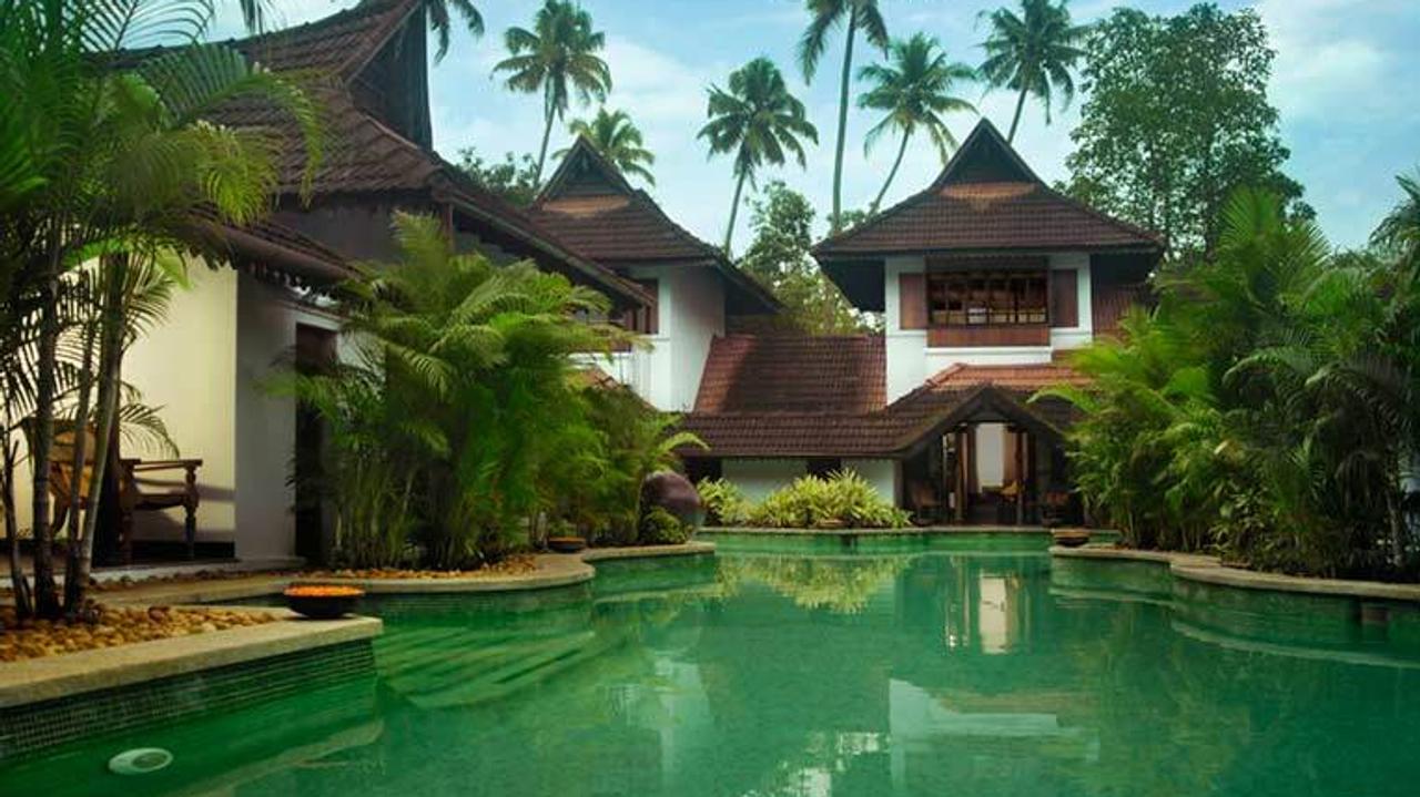 Villas with pool at Kumarakom Lake Resort