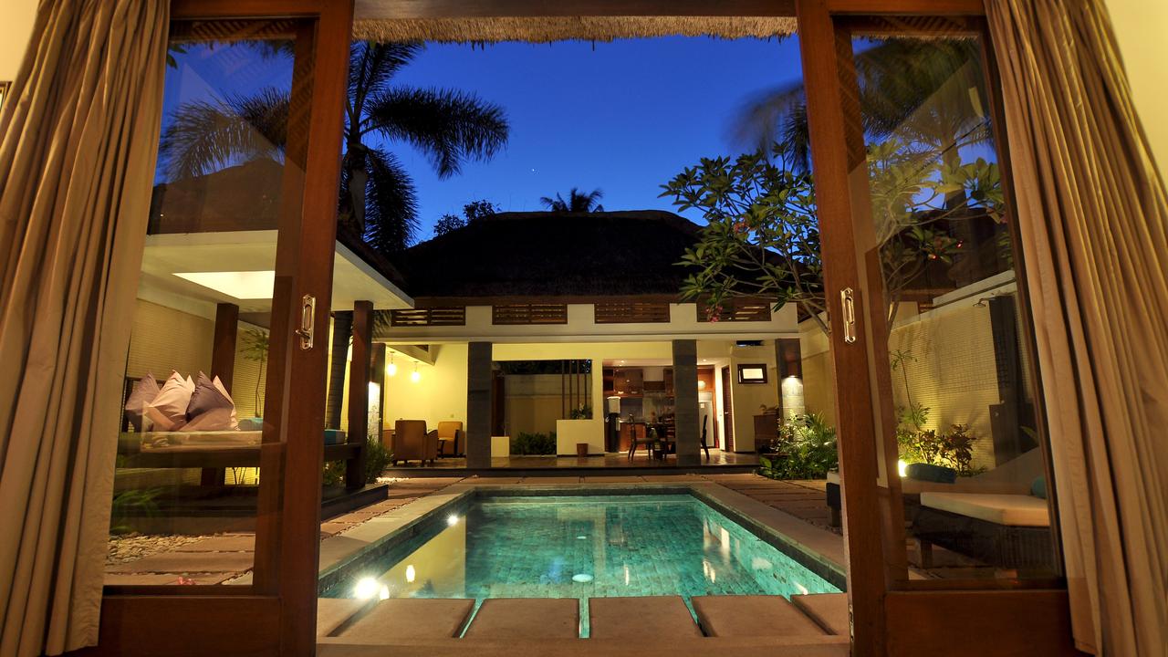 Private Pool Villa at Puri Mas