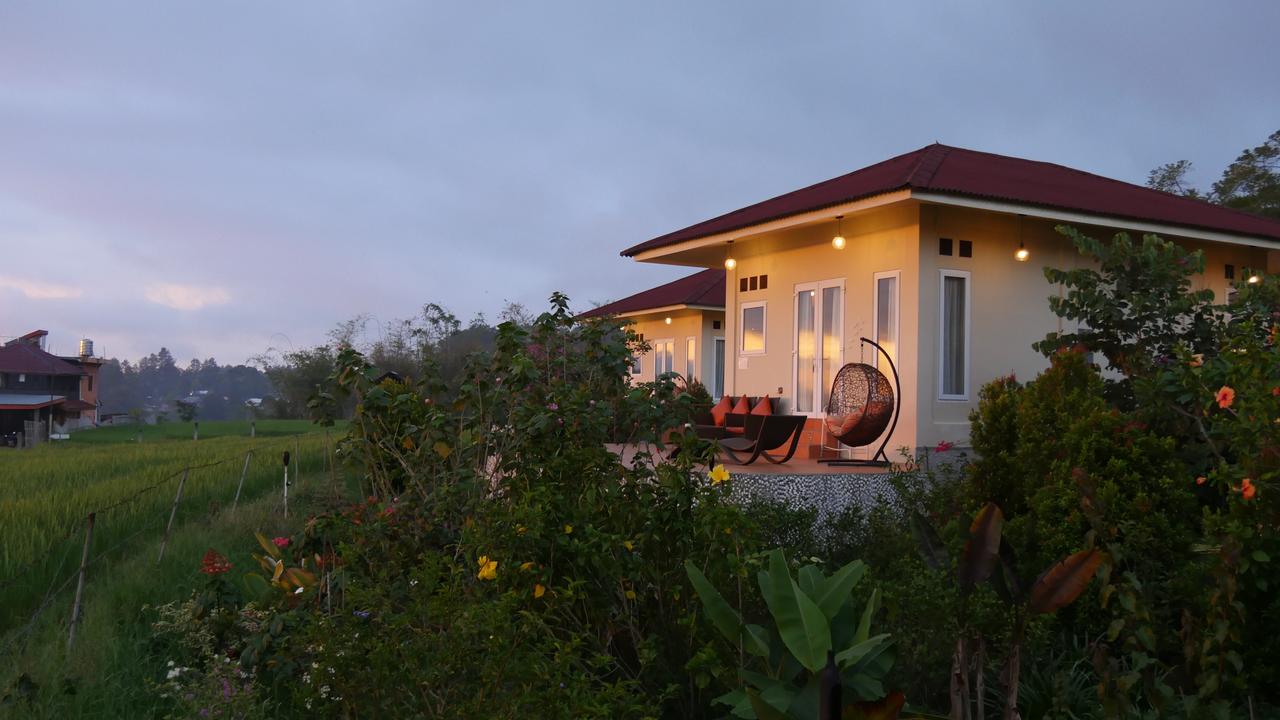 Villa at sunset at Rumah Tengah Sawah