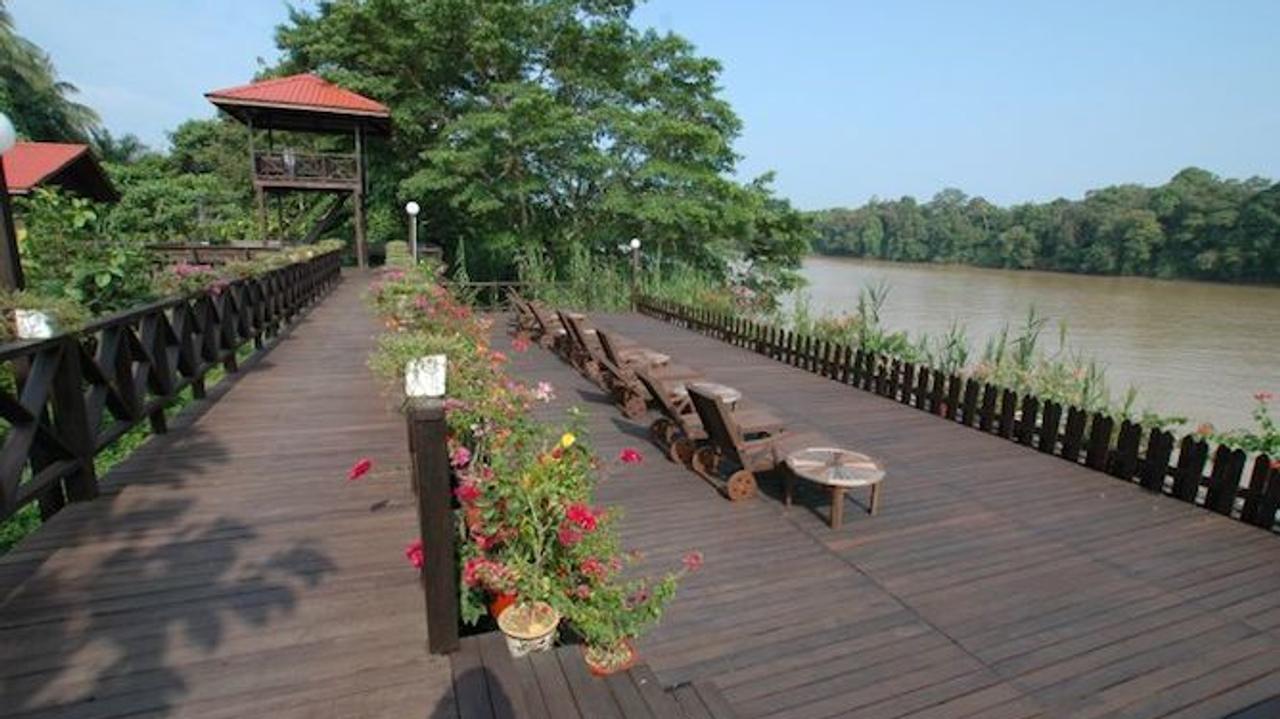 Riverside terrace at Kinabatangan Riverside Lodge