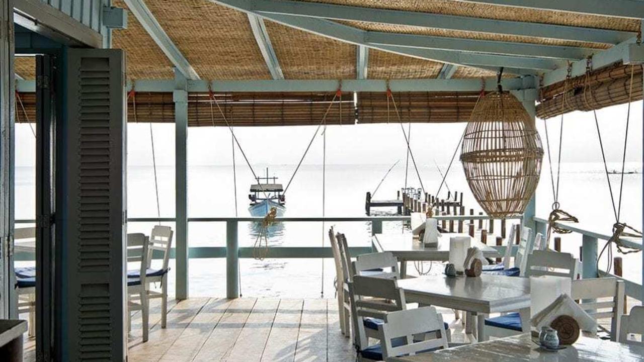 Restaurant overlooking the sea at Knai Bang Chatt