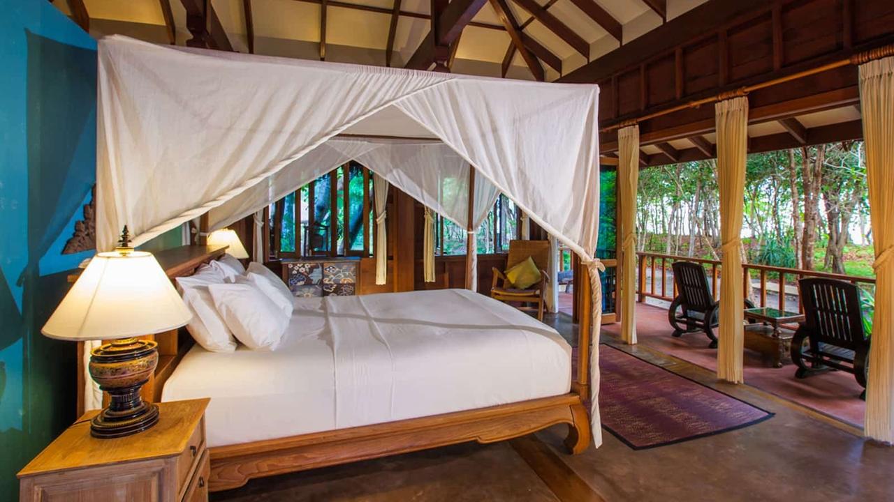 Double canopy bed at Koh Jum Beach Villas