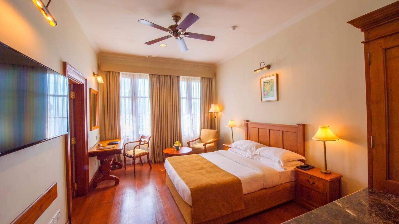 Bedroom at Galle Face Hotel